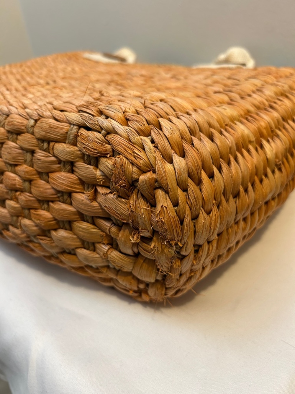 Billabong Woven Straw Tote with Yellow & Teal Striped Lining - Picture 8 of 14